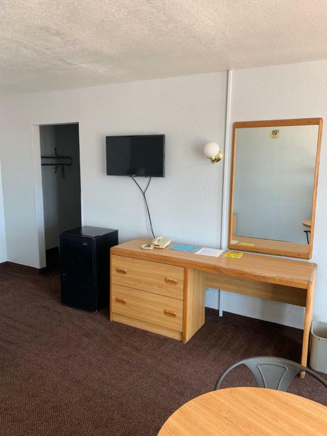 Ez 8 Motel Airporter Фінікс Екстер'єр фото