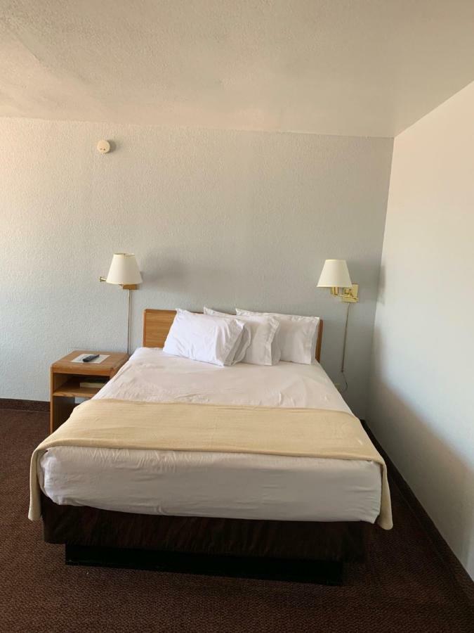 Ez 8 Motel Airporter Фінікс Екстер'єр фото
