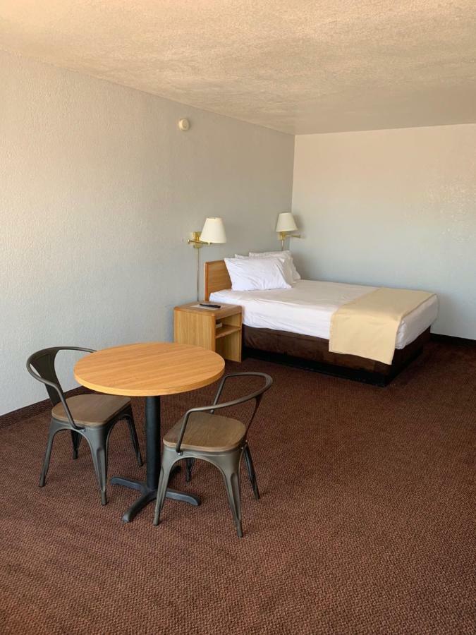 Ez 8 Motel Airporter Фінікс Екстер'єр фото